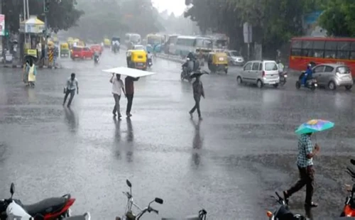 টানা ৫ দিনের বৃষ্টির পূর্বাভাস, কোথাও হতে পারে অতি ভারী বর্ষণ